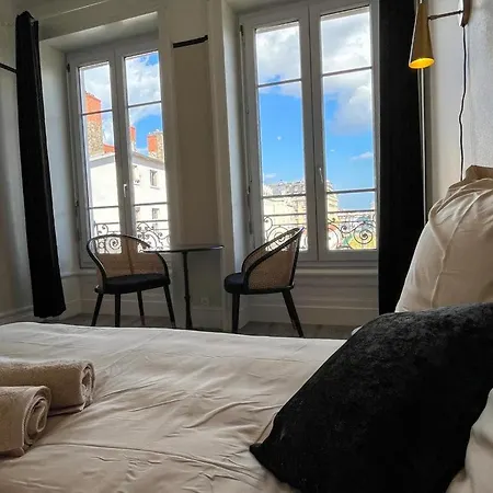 Atthos Apartment